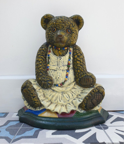 Cast iron teddy bear - bear, stop